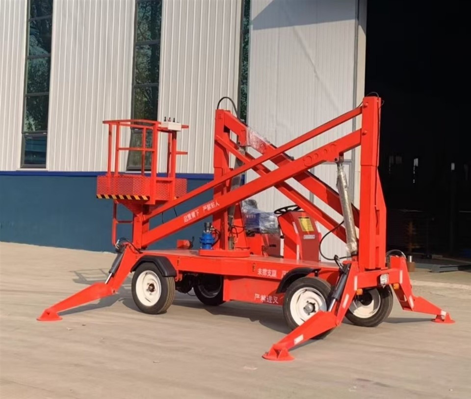Self-propelled boom lift(2)