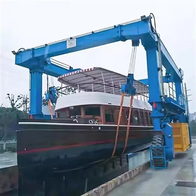 Crane de pórtico de elevação de barco móvel