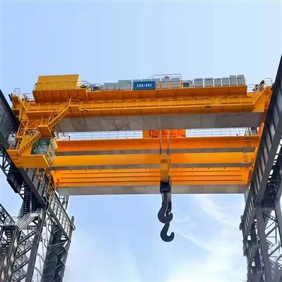 Guindaste de ponte de viga dupla com gancho elétrico modelo Qdy